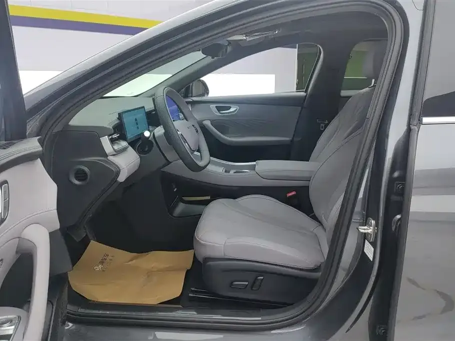 Roewe M7 DMH 2025 из CN, фото 6