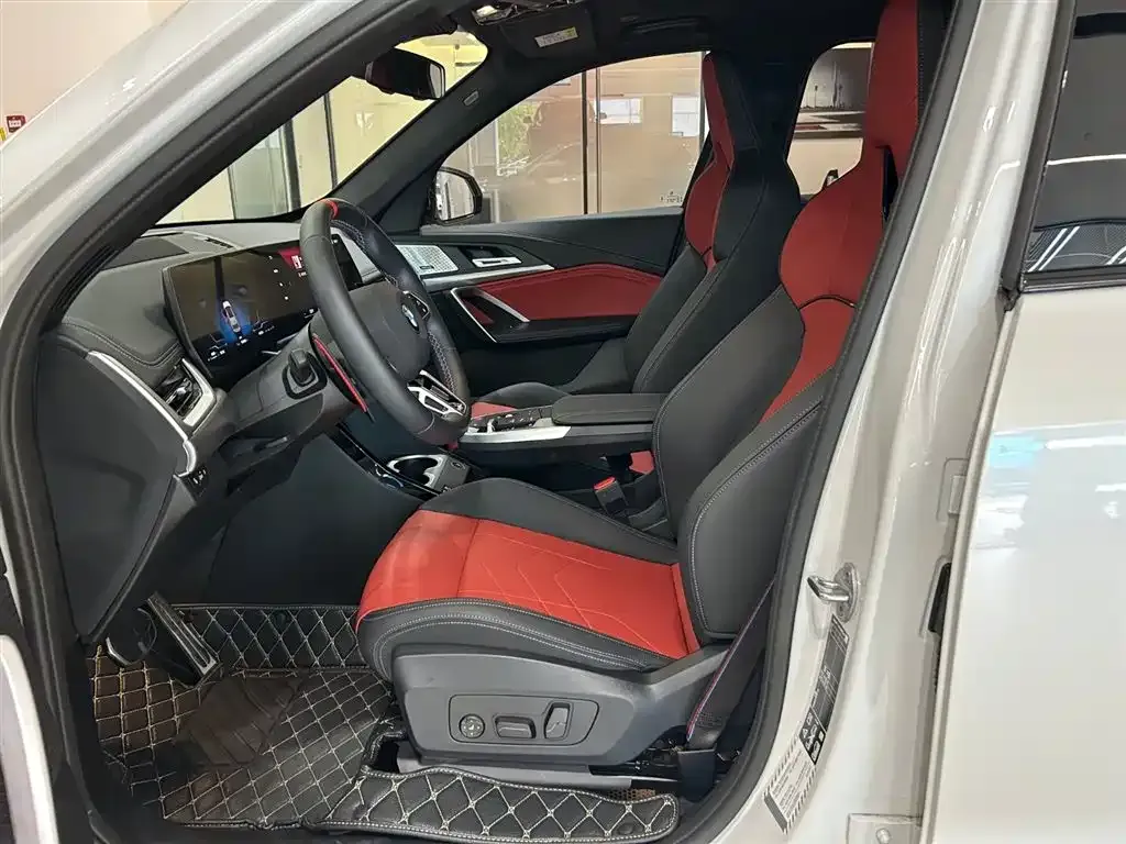 BMW X1 M35Li 2024 из CN, фото 4