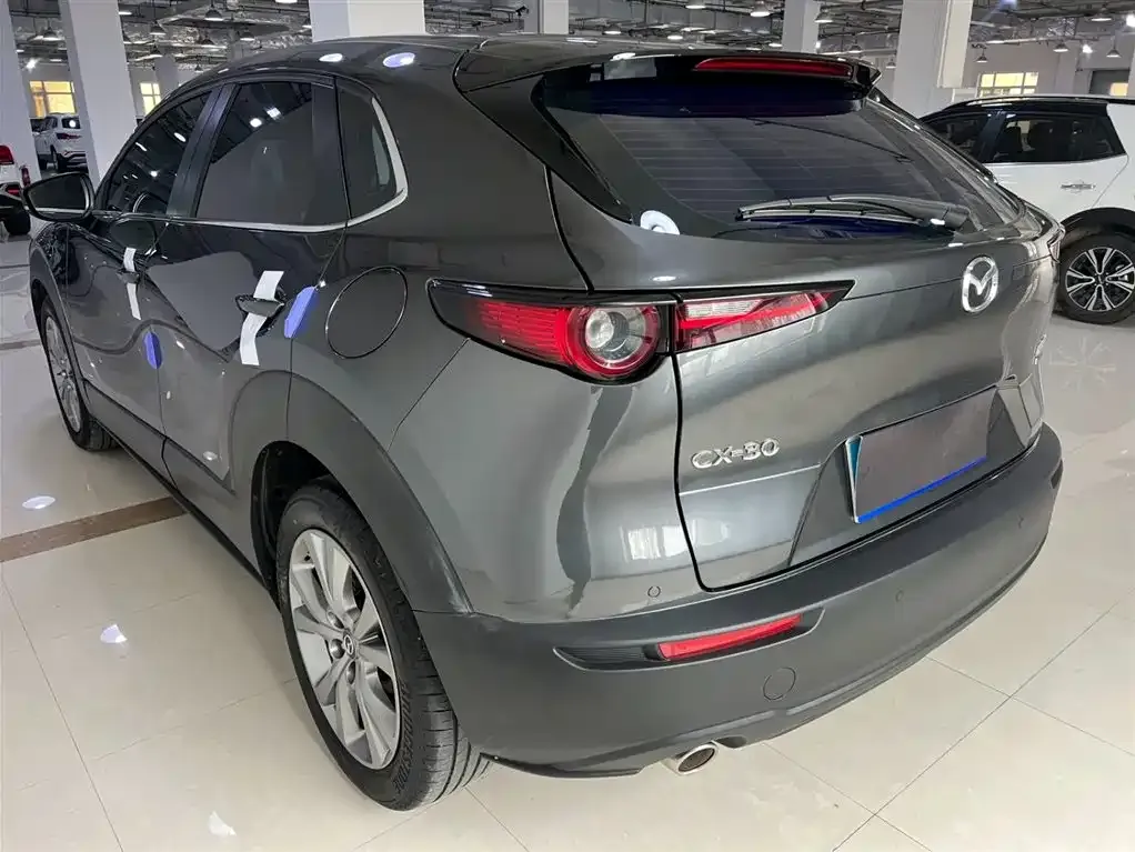 Mazda CX-30 — фото 10