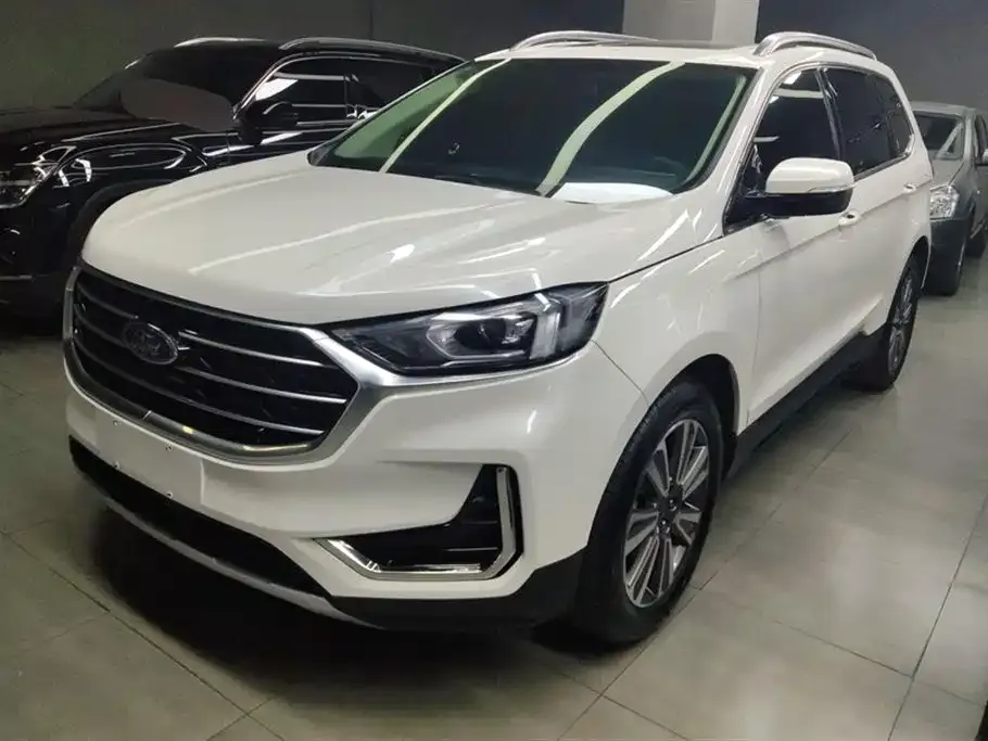 Ford Edge — фото 1