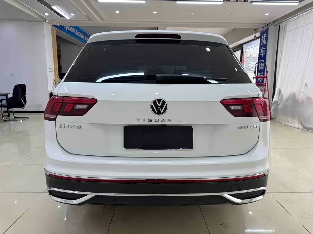Volkswagen Tiguan L — фото 5