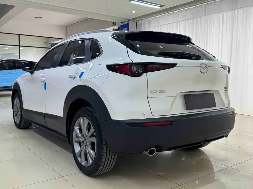 Mazda CX-30 2022 из CN, фото 10