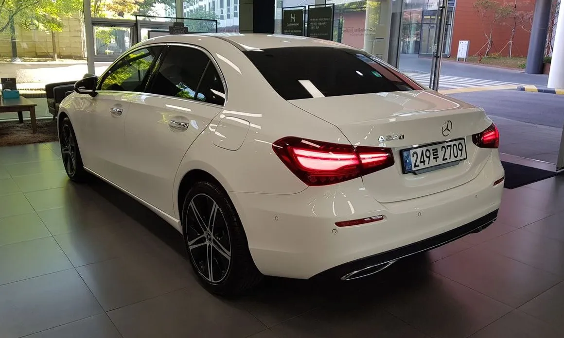 Mercedes-Benz A-Class — фото 9