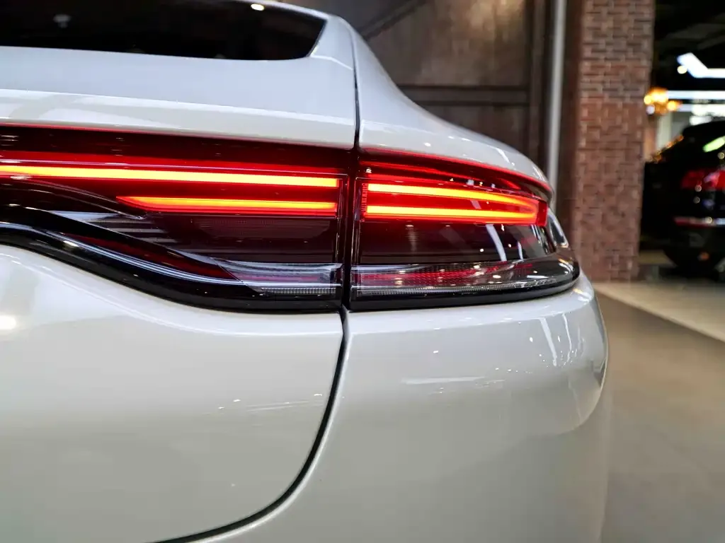 Porsche Panamera — фото 3