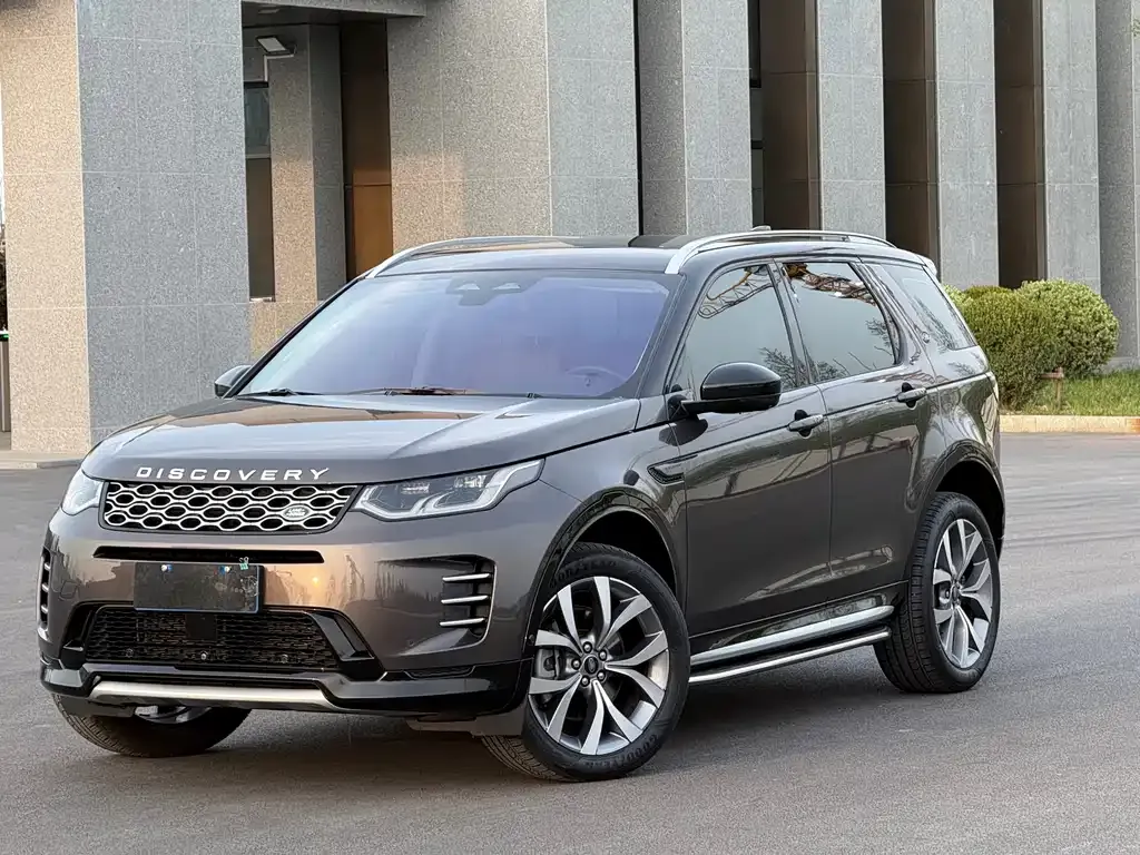 Land Rover Discovery Sport — фото 1