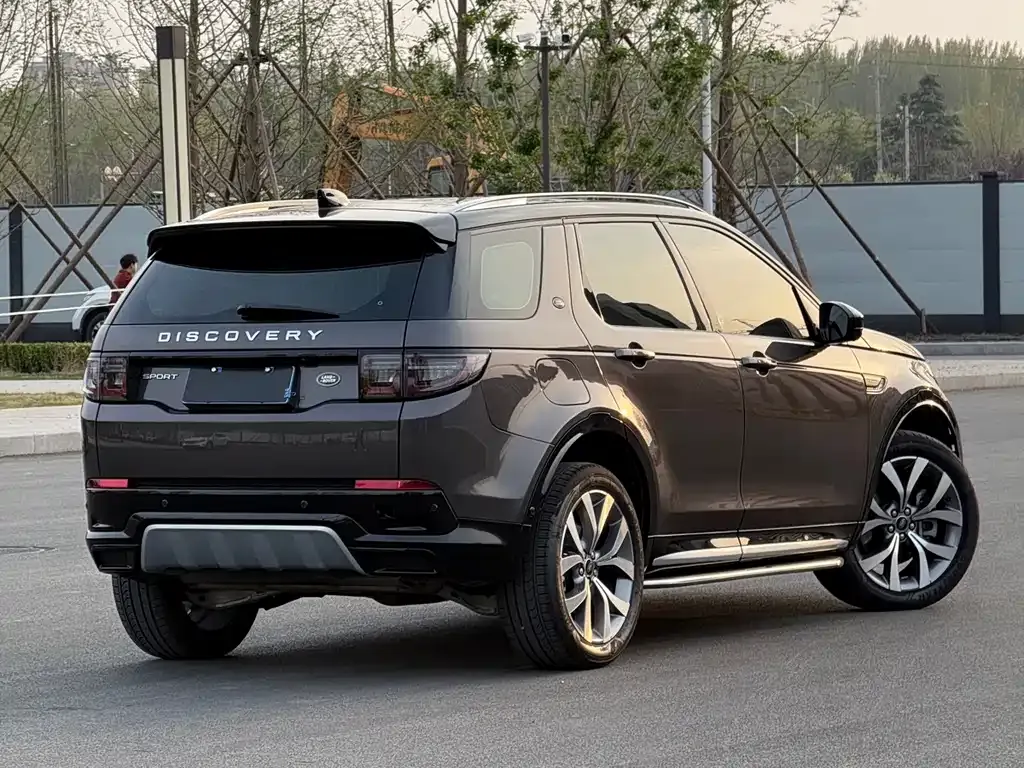 Land Rover Discovery Sport — фото 8