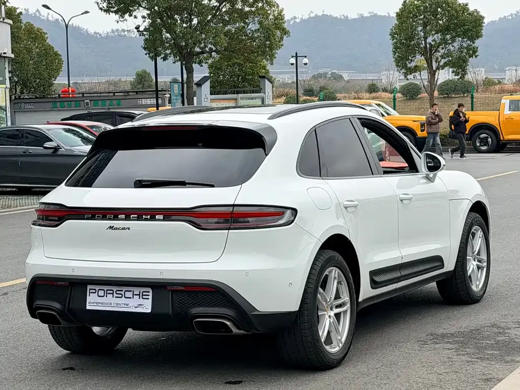 Porsche Macan — фото 9