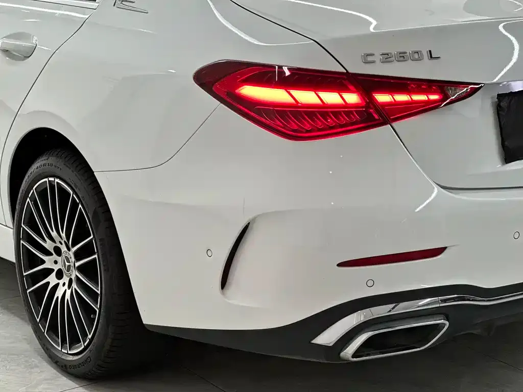 Mercedes-Benz C-Class — фото 10