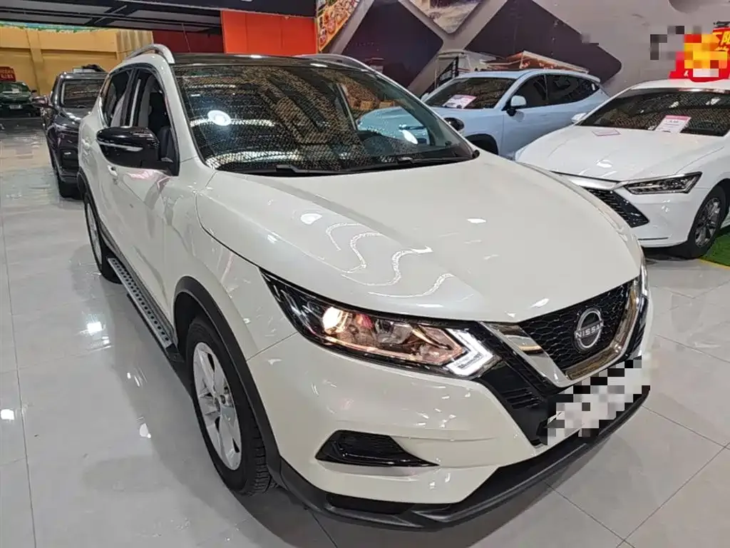 Nissan Qashqai — фото 9