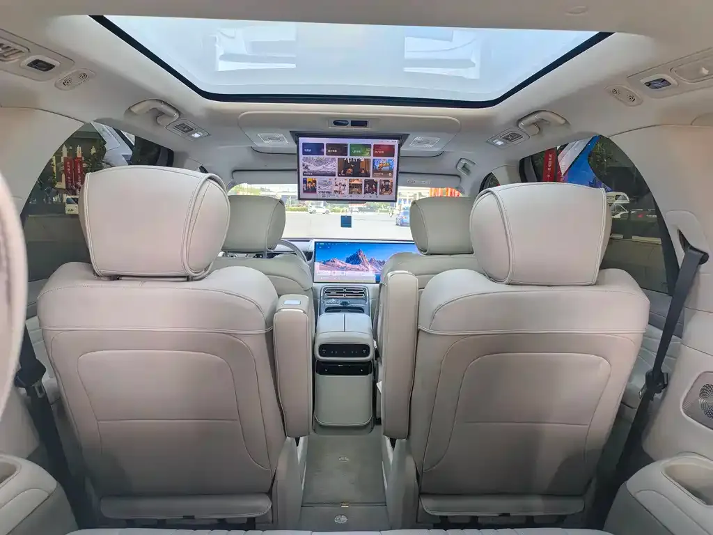 Geely Galaxy M9 — фото 7