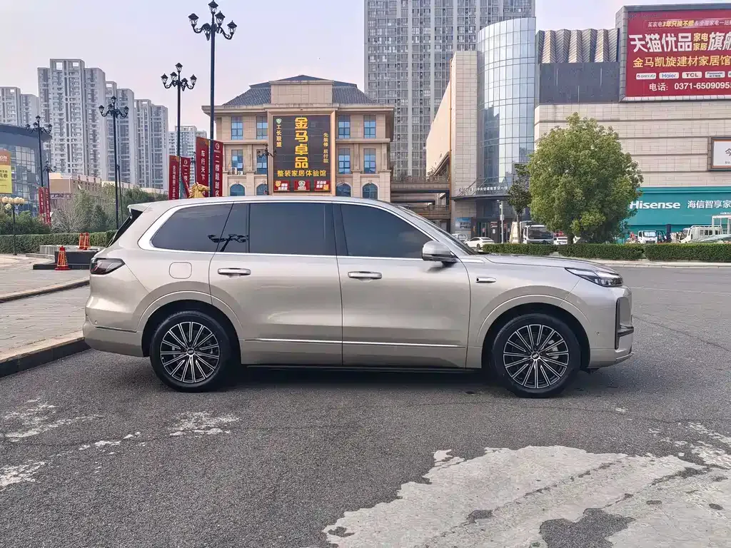 Geely Galaxy M9 — фото 3