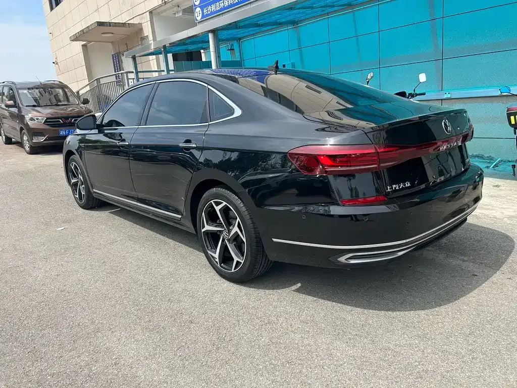 Volkswagen Passat — фото 3