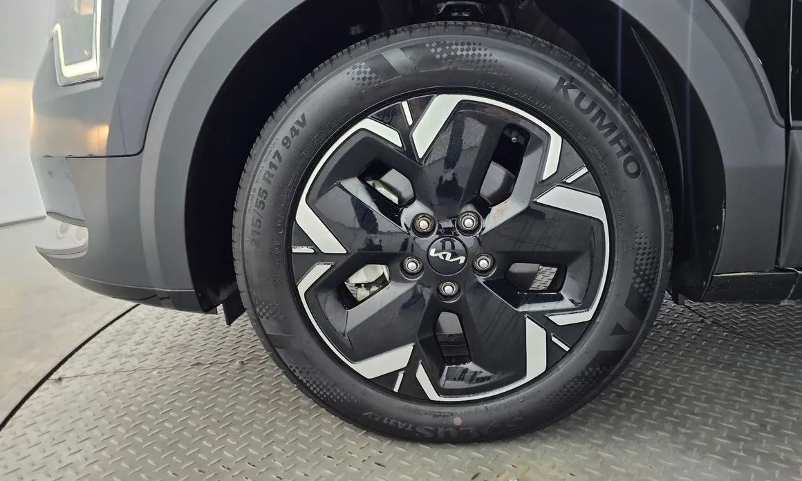 Kia Niro — фото 10