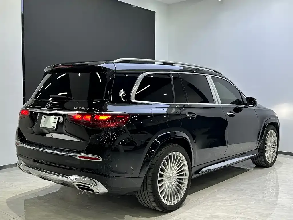 Mercedes-Benz GLS — фото 9