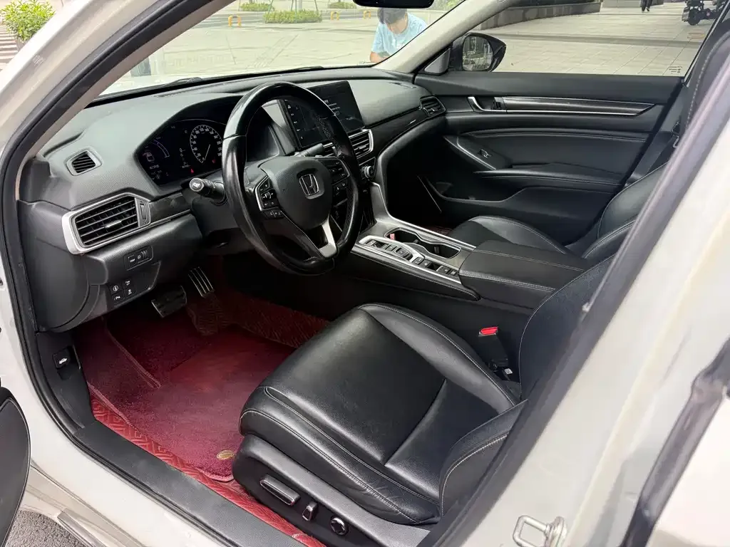 Honda Accord — фото 3
