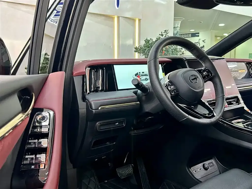 GAC Motor Trumpchi M8 — фото 8