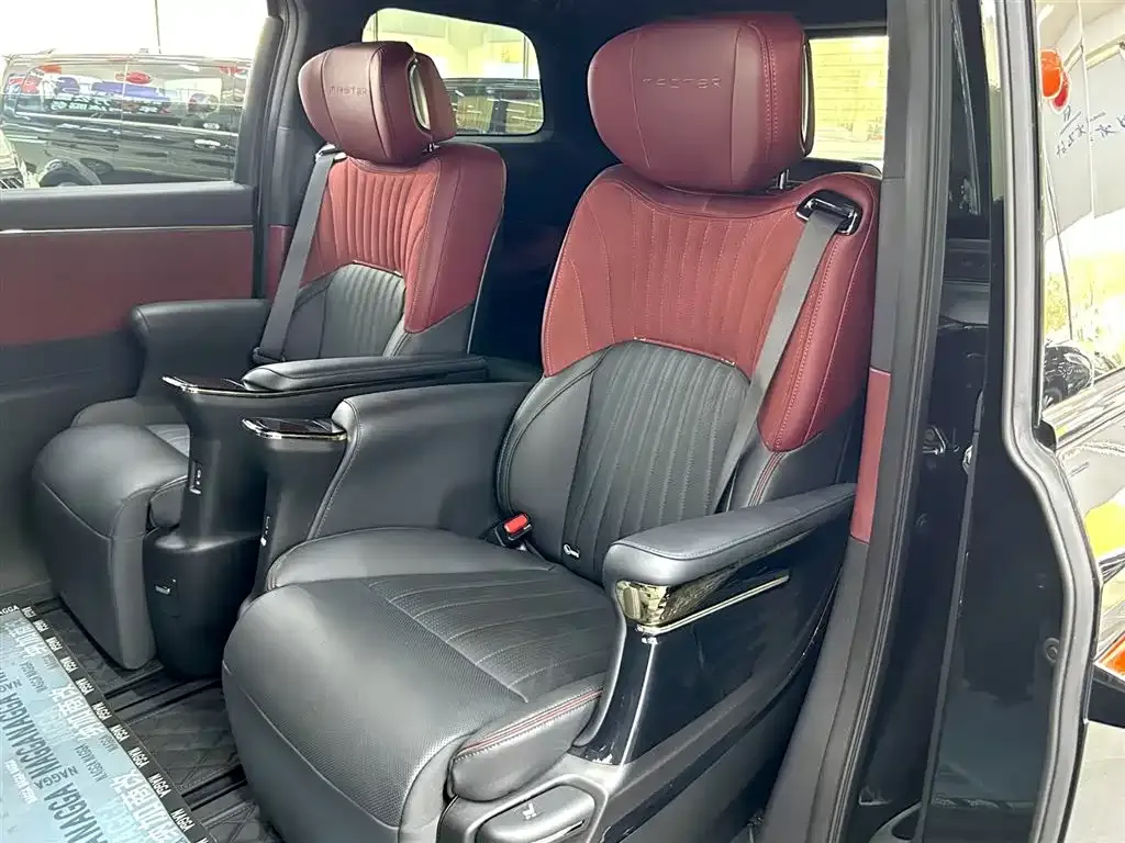 GAC Motor Trumpchi M8 — фото 3
