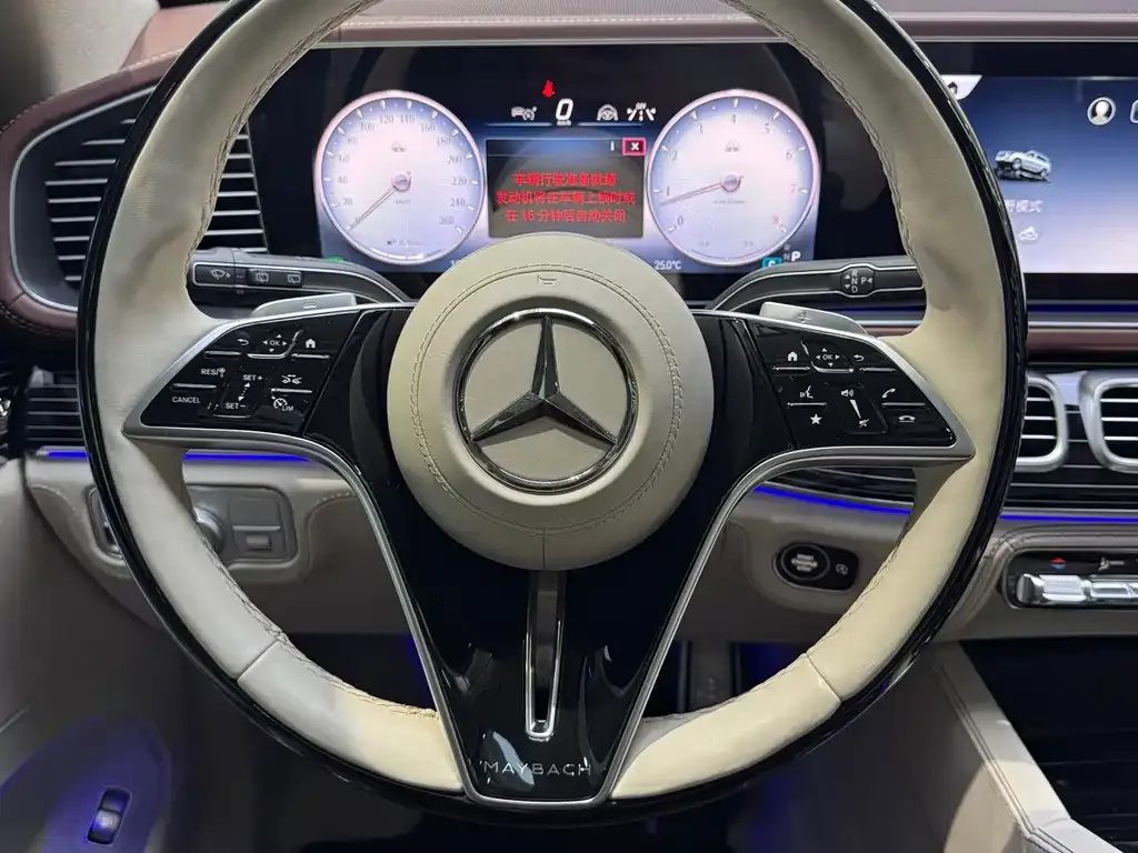 Mercedes-Benz GLS — фото 7