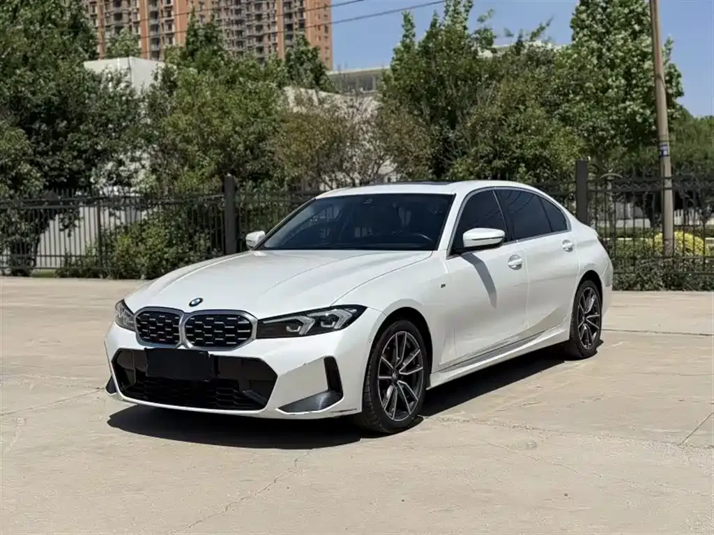 BMW 3 Series — фото 1