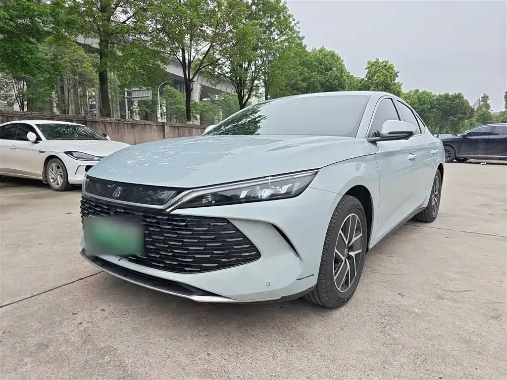 BYD Qin L — фото 10