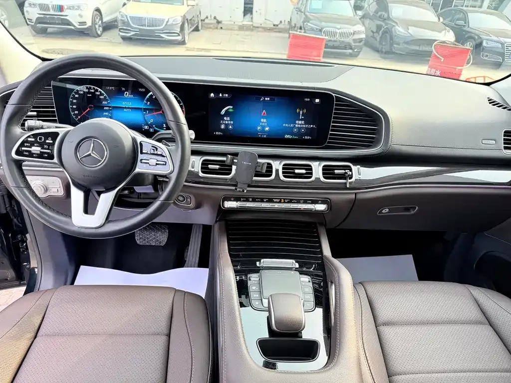 Mercedes-Benz GLE — фото 8
