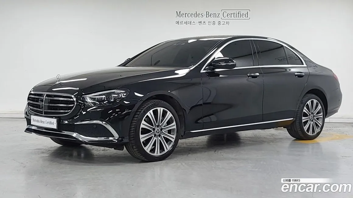 Mercedes-Benz E-Class — фото 1
