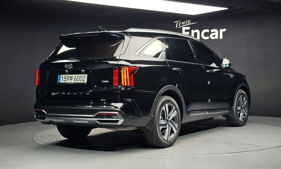Kia Sorento — фото 4