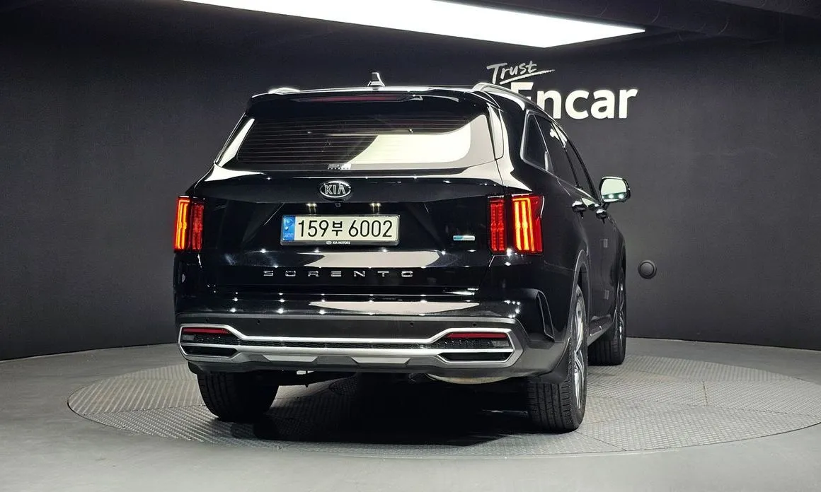 Kia Sorento — фото 9