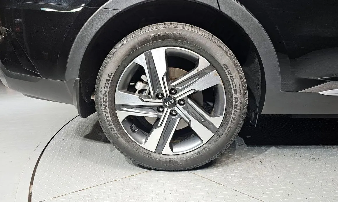 Kia Sorento — фото 7