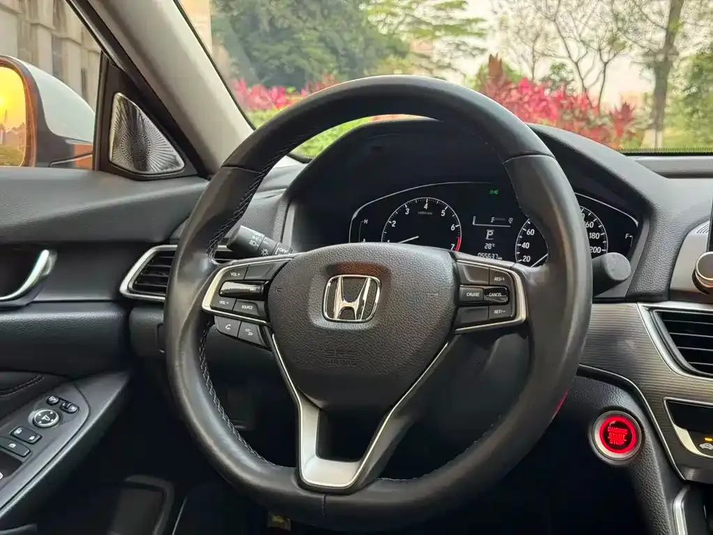 Honda Accord — фото 5