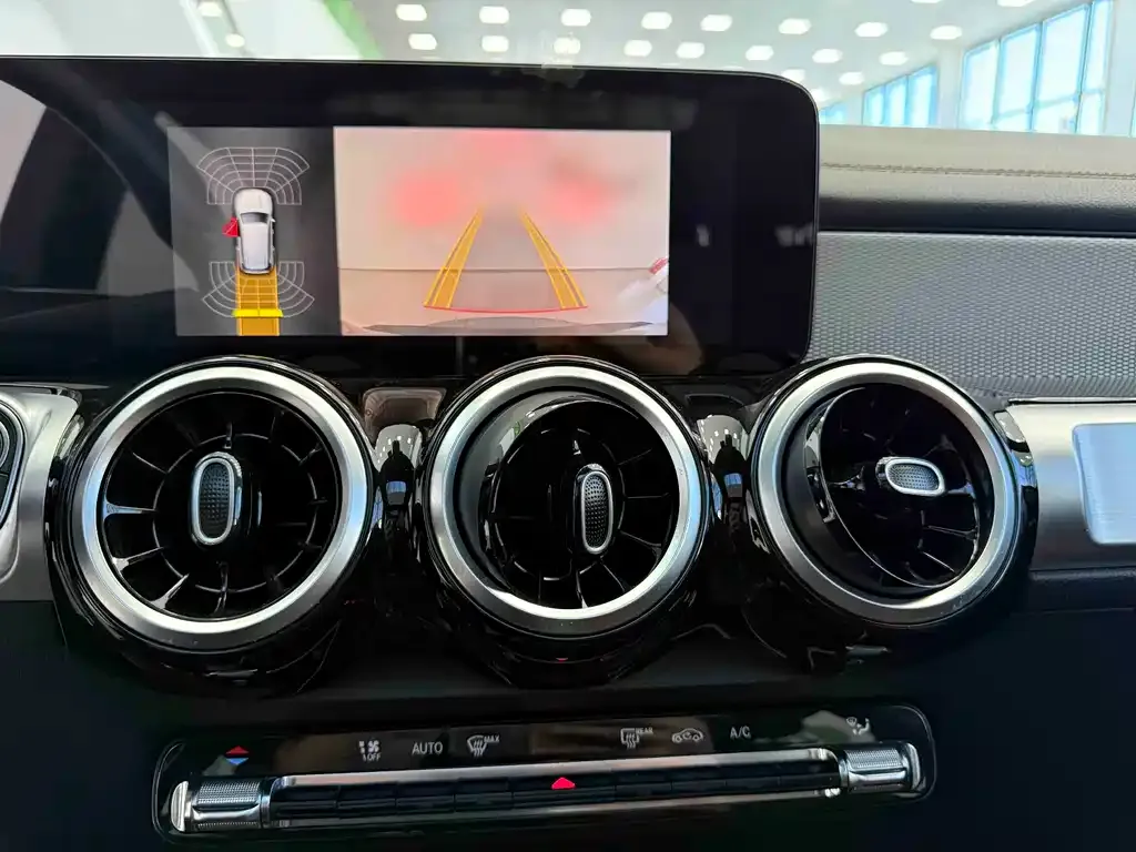 Mercedes-Benz GLB 2021 из CN, фото 10