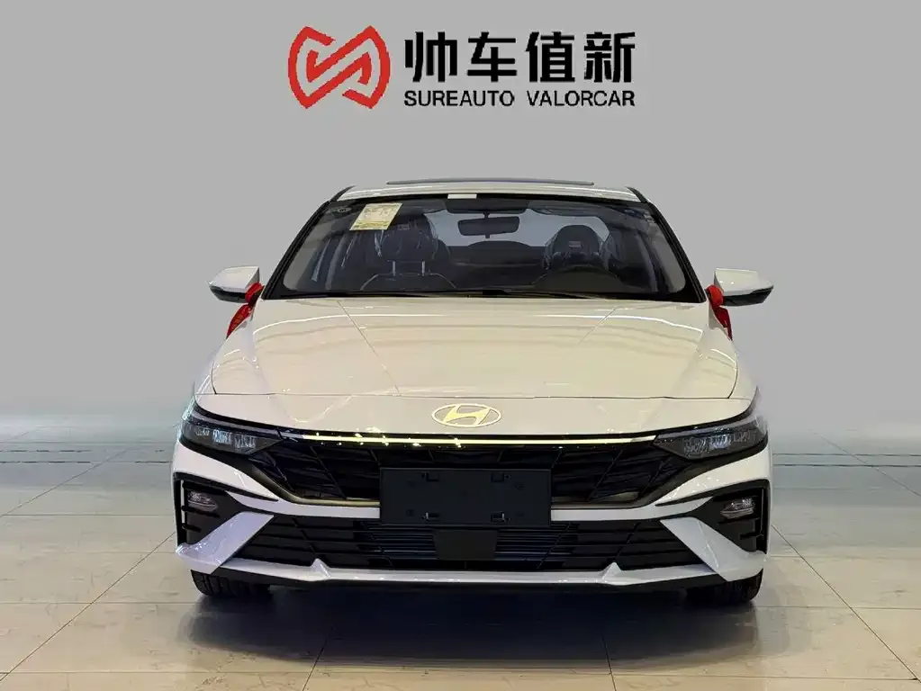Hyundai Elantra — фото 2