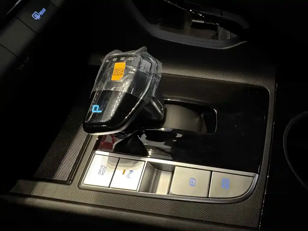Hyundai Elantra — фото 3
