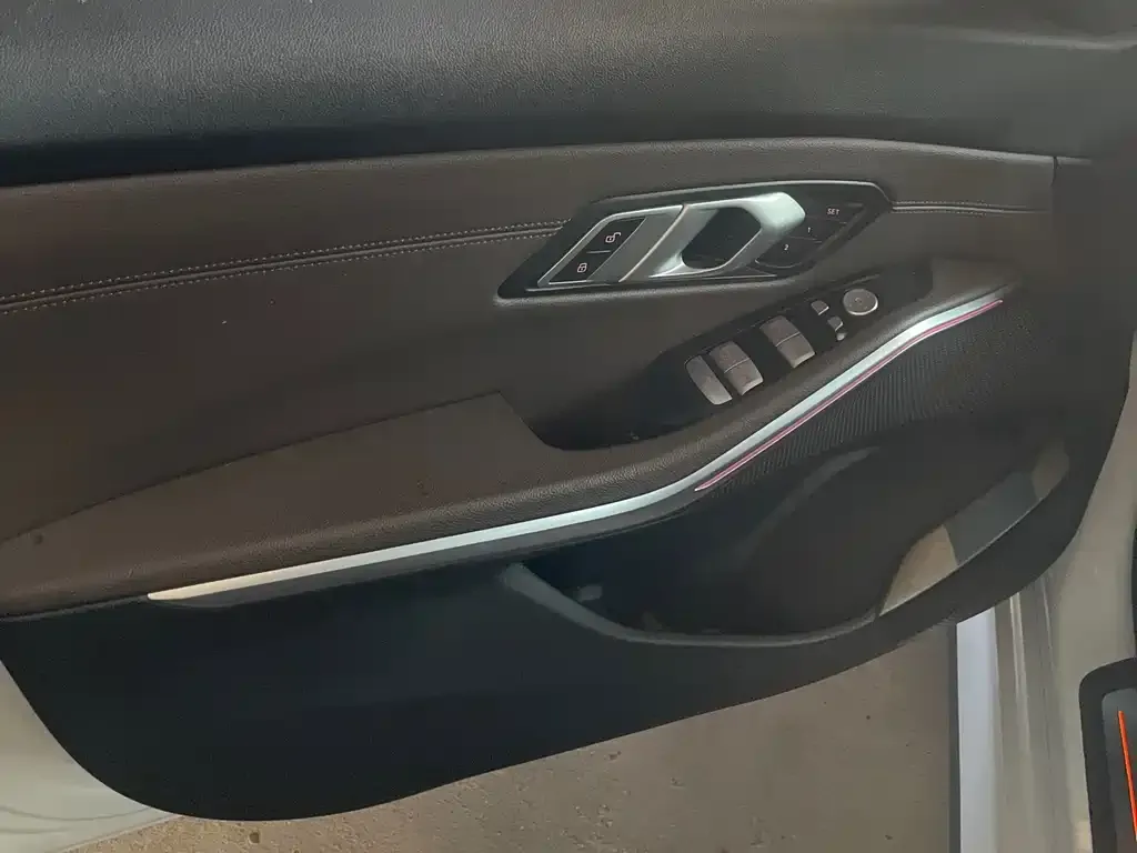 BMW i3 2024 из CN, фото 2