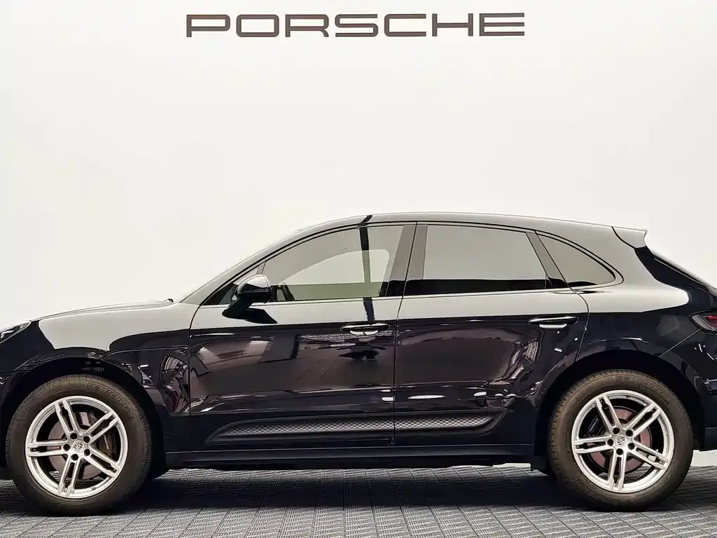 Porsche Macan — фото 9