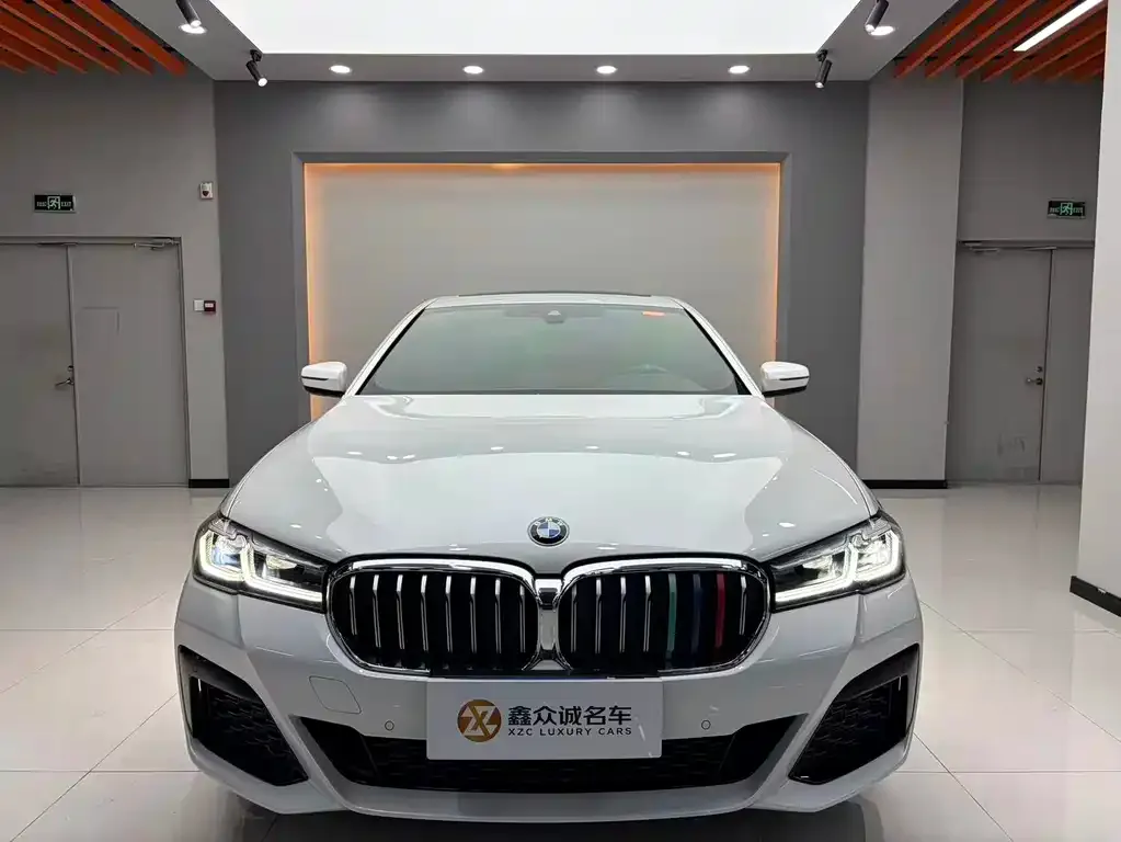 BMW 5 Series — фото 4