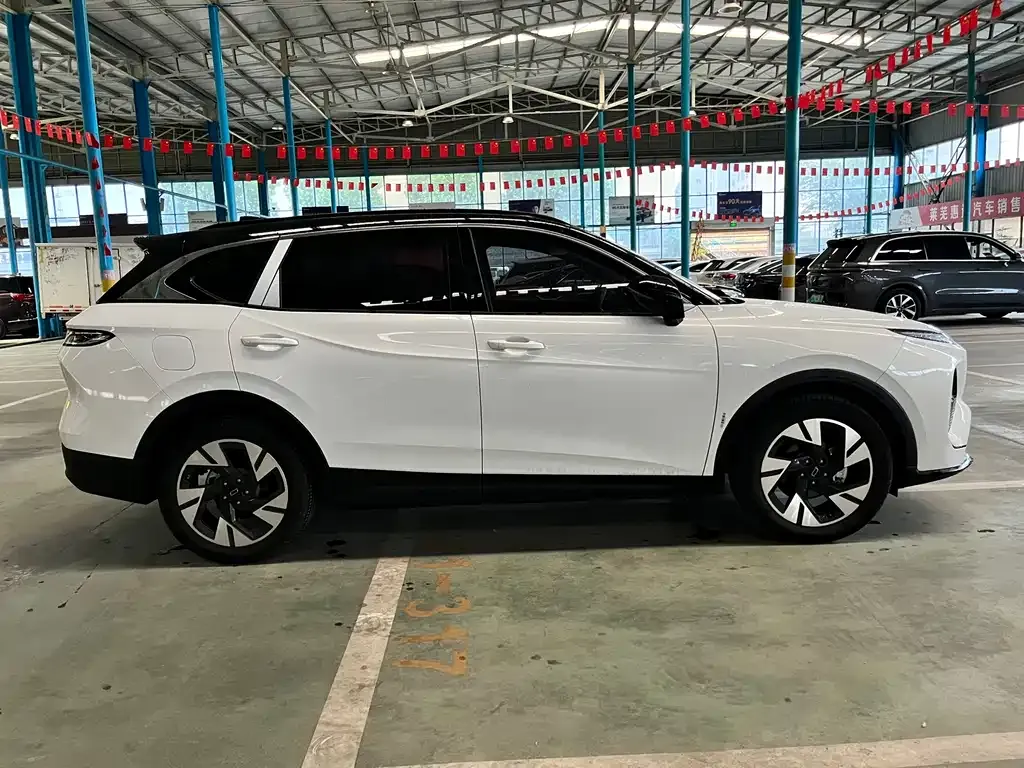 Bestune Yueyi 07 2025 из CN, фото 8
