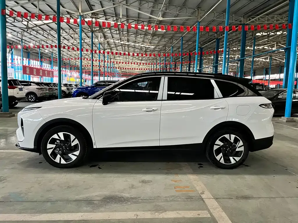 Bestune Yueyi 07 2025 из CN, фото 10