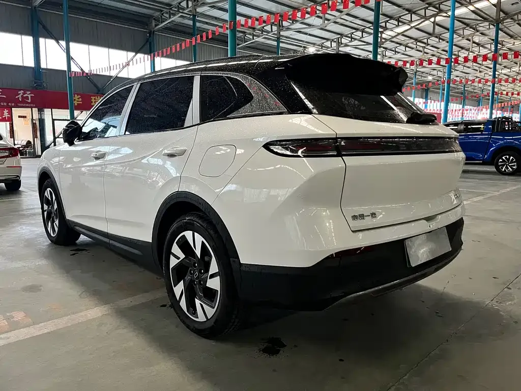 Bestune Yueyi 07 2025 из CN, фото 7