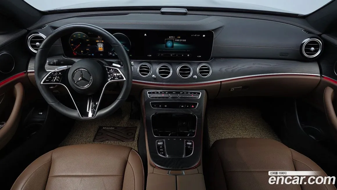 Mercedes-Benz E-Class — фото 10
