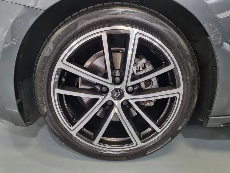 Audi A5 2025 из KR, фото 5