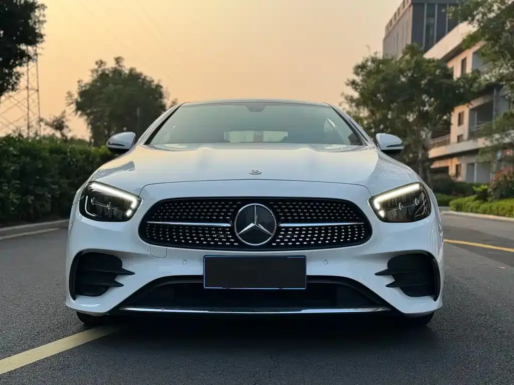 Mercedes-Benz E-Class (Import) 2022 из CN, фото 2