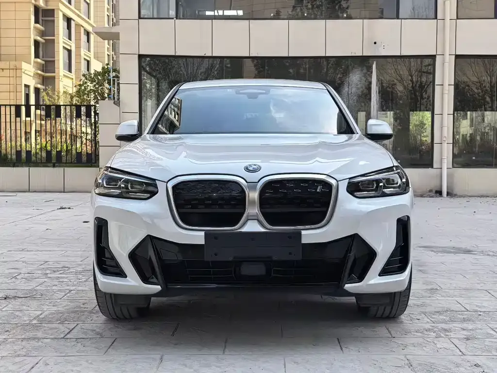 BMW iX3 2023 из CN, фото 3