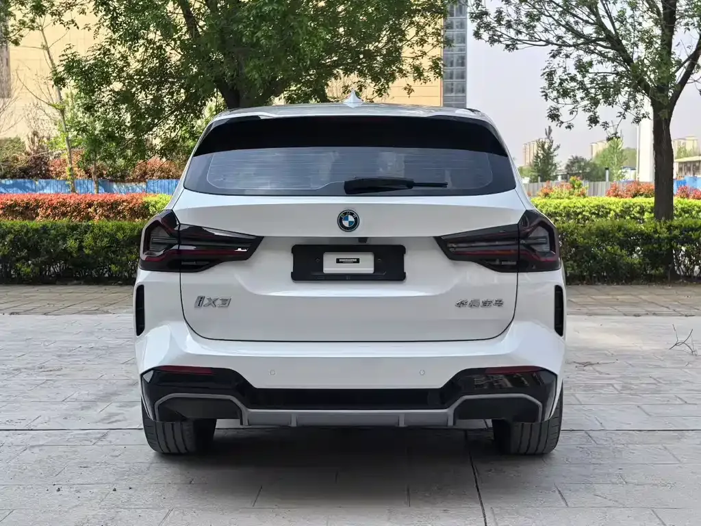 BMW iX3 2023 из CN, фото 8
