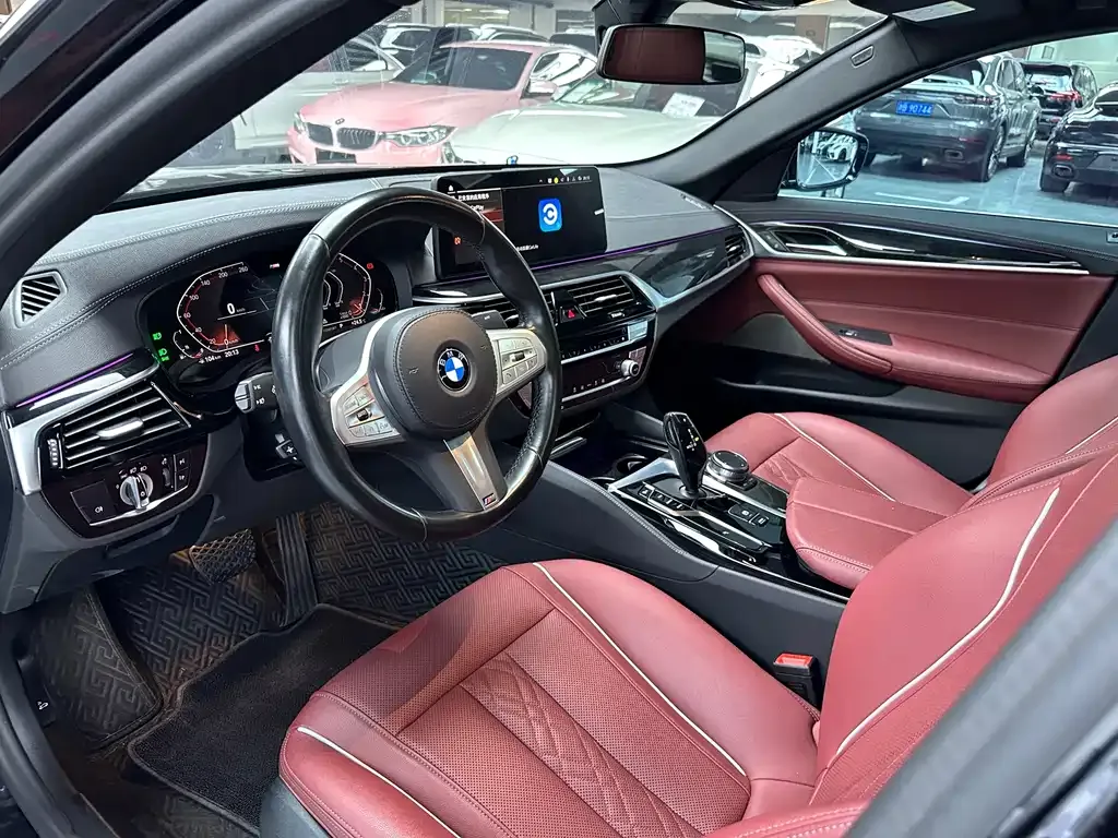 BMW 5 Series 2024 из CN, фото 10