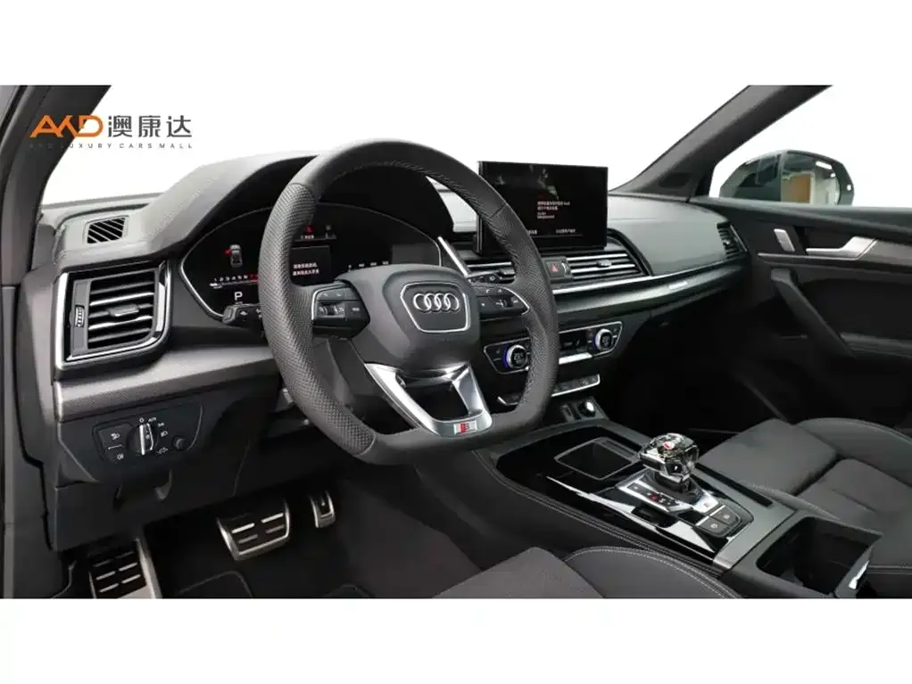 Audi Q5L Sportback — фото 5