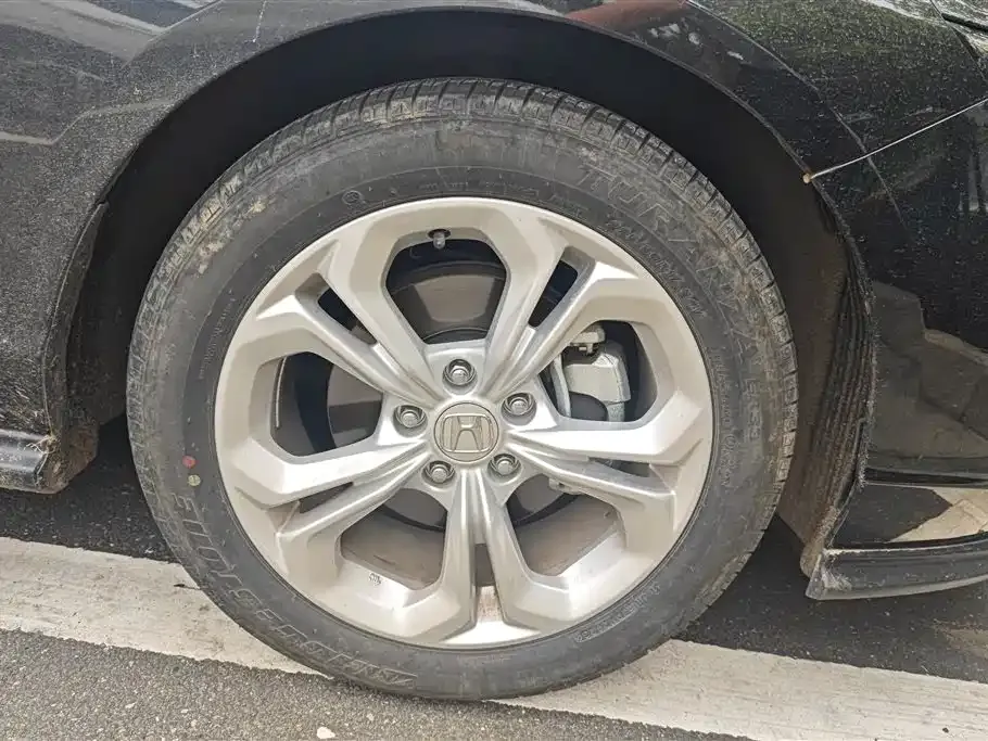Honda Accord — фото 3
