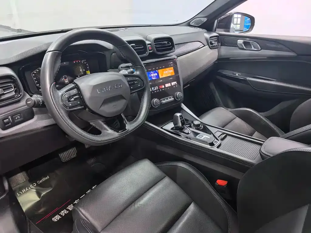 Lynk & Co 02 Hatchback 2022 из CN, фото 9