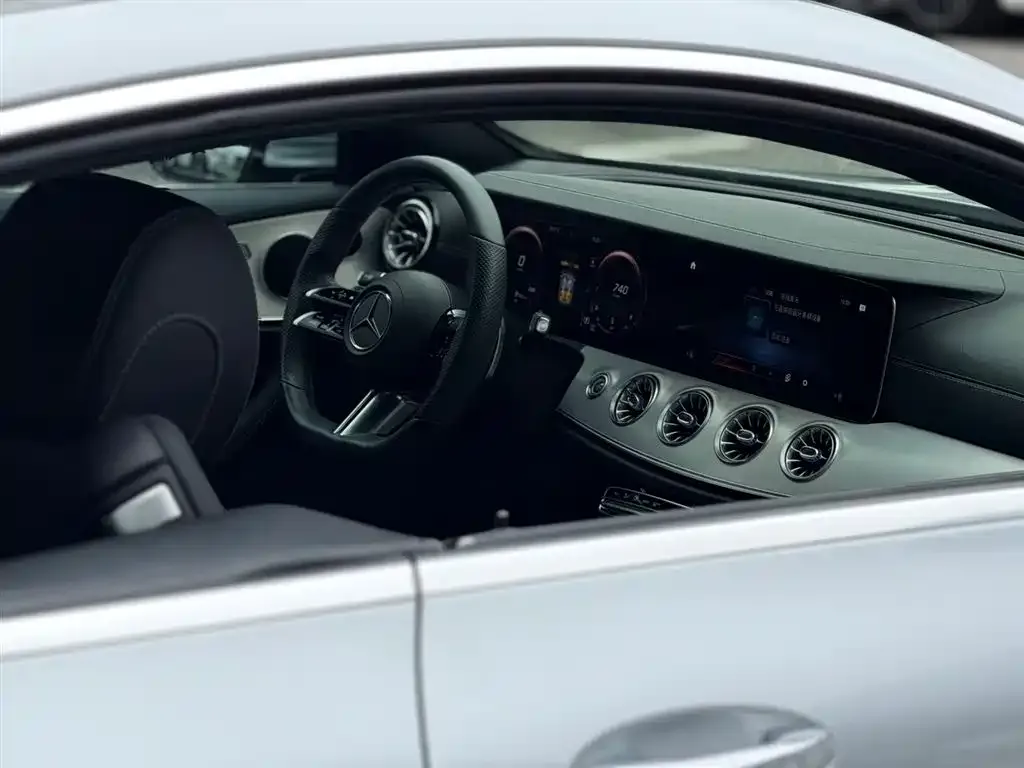 Mercedes-Benz E-Class (Import) — фото 4