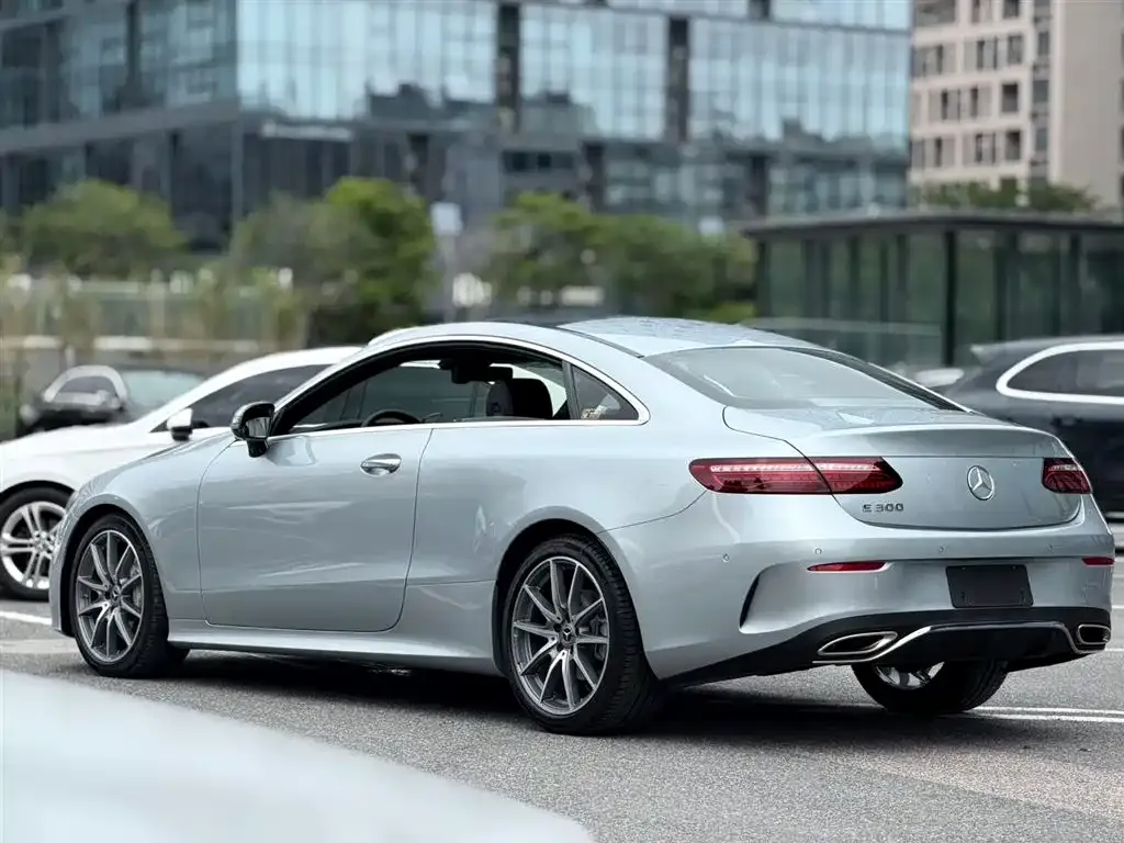 Mercedes-Benz E-Class (Import) — фото 6